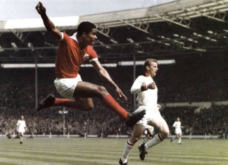 Eusébio: Huyền Thoại Của Benfica và Bồ Đào Nha